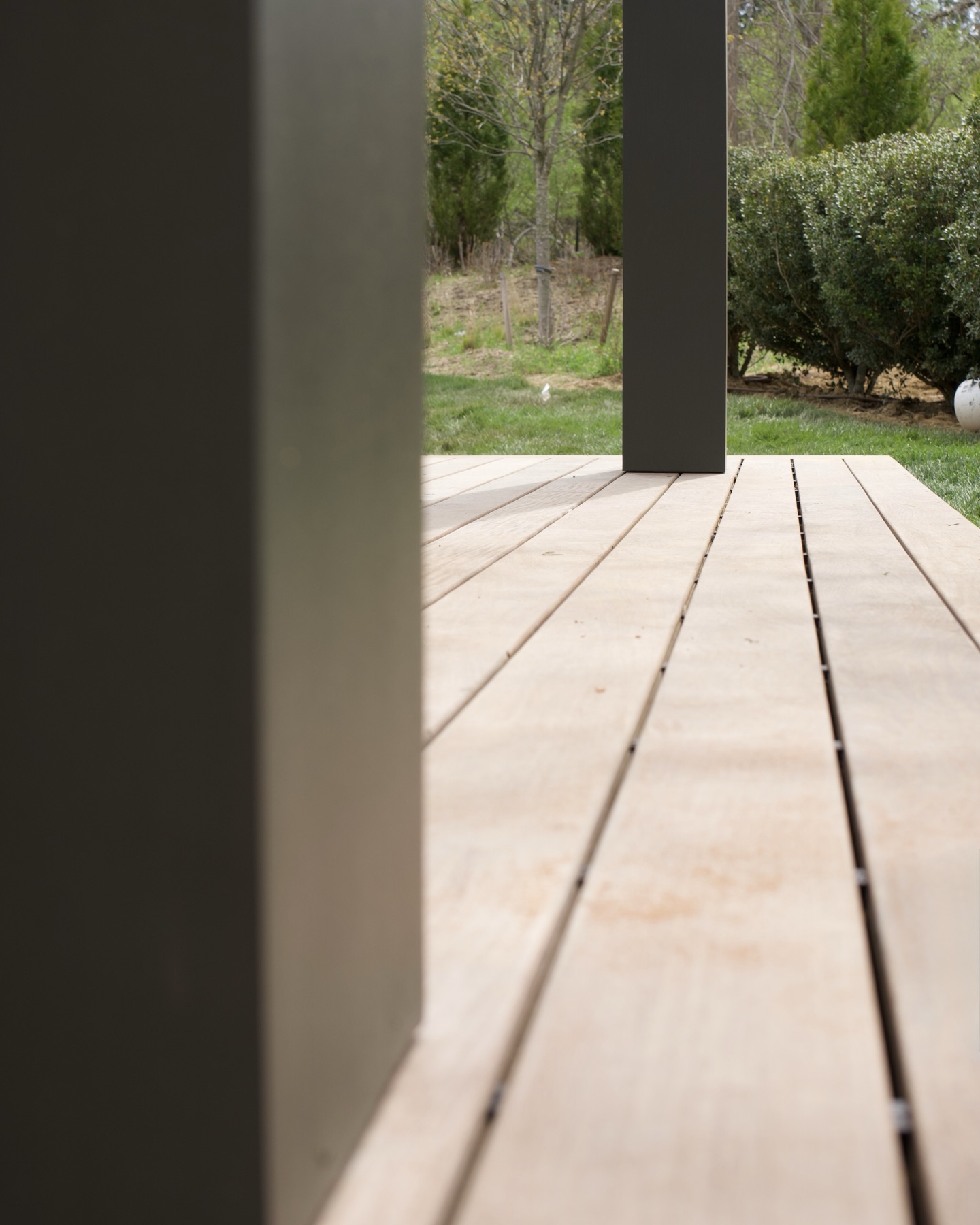 Hardwood deck with steel pergola structure